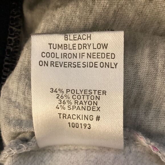 Rockets of Awesome Pineapple Varsity Short in Cool Gray. Size 10/12. - Picture 8 of 8